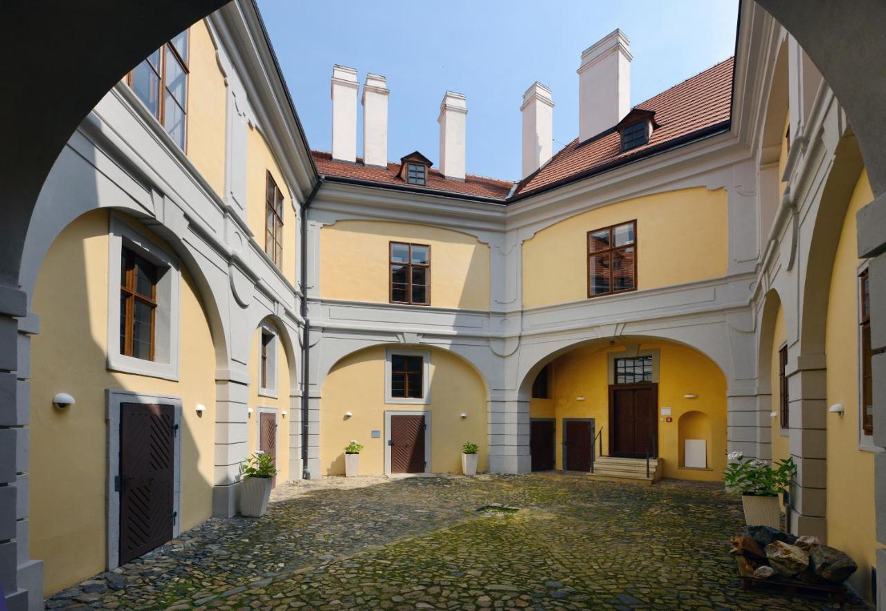 Pytloun Chateau Hotel Ctenice Прага Екстериор снимка